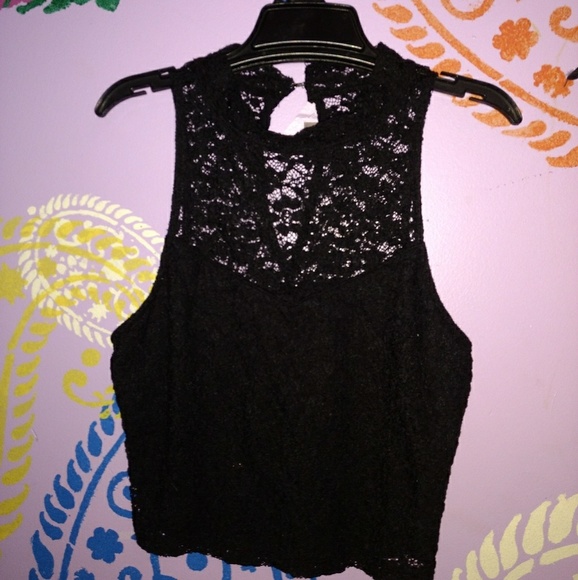 Abercrombie & Fitch Tops - Lacy Crop Top